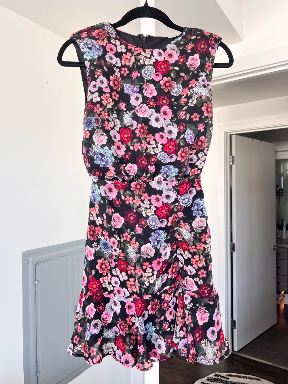 Express Floral Print Ruched Ruffle Hem Mini Dress Size XXS - Picture 2 of 9